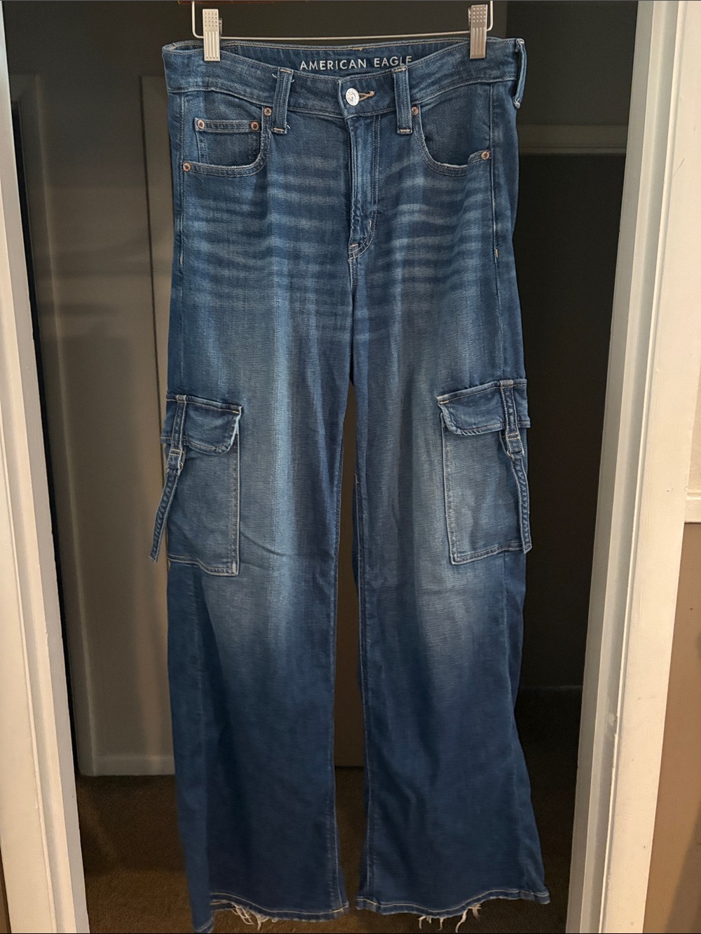 American Eagle Outfitters Women’s Blue Wide-Leg Cargo Jeans